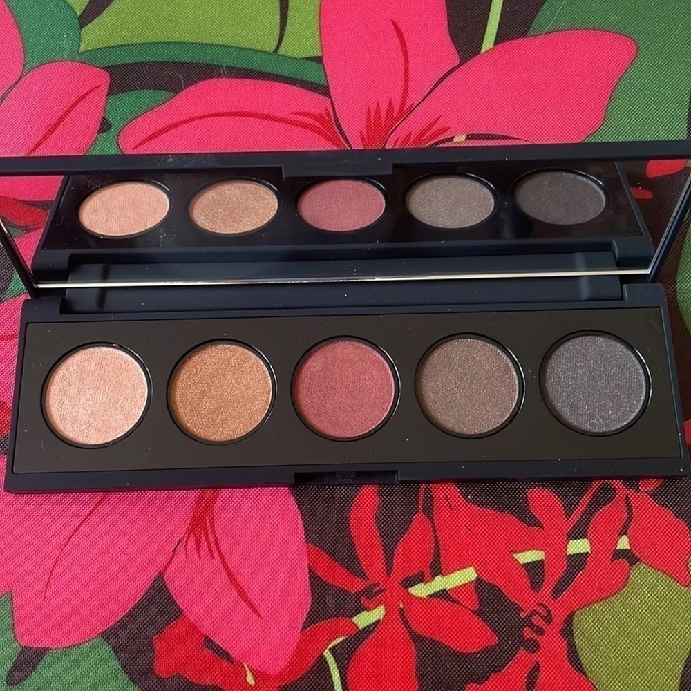 Brand New Bare Minerals Bundle Eyeshadow Palette Powder Blush Swank Matte Lip